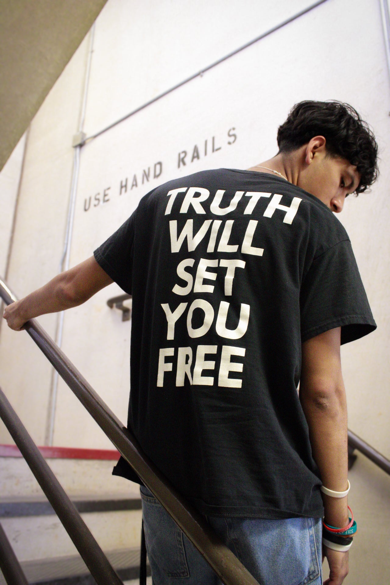 TRUTH WILL SET YOU FREE T-shirt